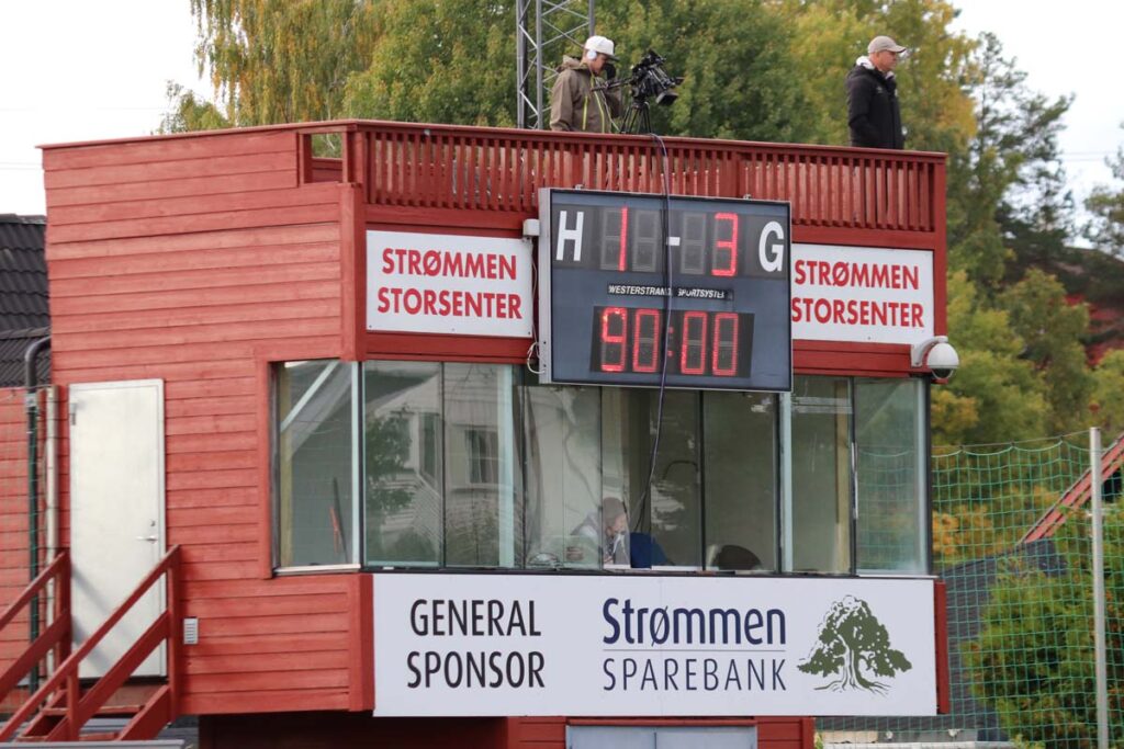 Strømmen IF, fotball-bildereportasje i PostNord-ligaen mot Moss 24. september. Foto: Vårt Strømmen, vartstrommen.no.
