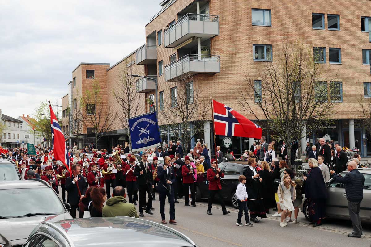 Nasjonaldagen på Strømmen 2023 - se bilder og video - Vårt Strømmen ...