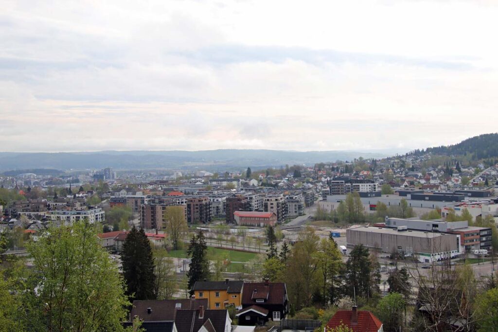 Turtips! Vårt Strømmen på rundtur på Strømmen, innom St.Hansfjellet, Sagstien, Sagdalen og Strømmen sentrum. Foto: www.vartstrommen.no - www.vårtstrømmen.no