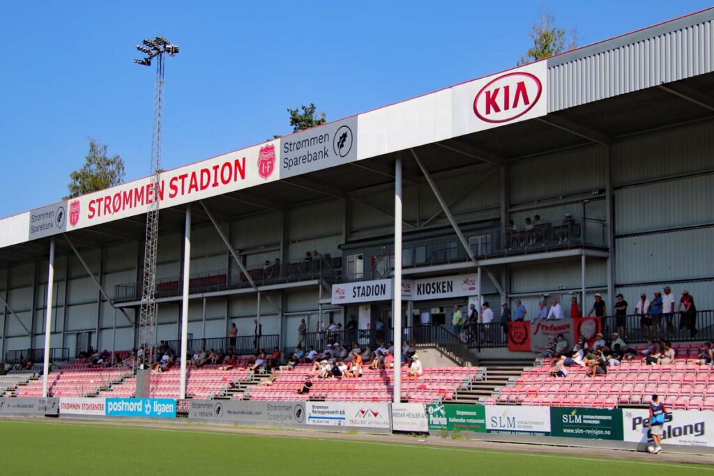 Strømmen IF, fotball i PostNord-ligaen: 5-0-seier over Asker på Strømmen stadion 19. juli 2025. Foto: Vårt Strømmen, www.vartstrommen.no