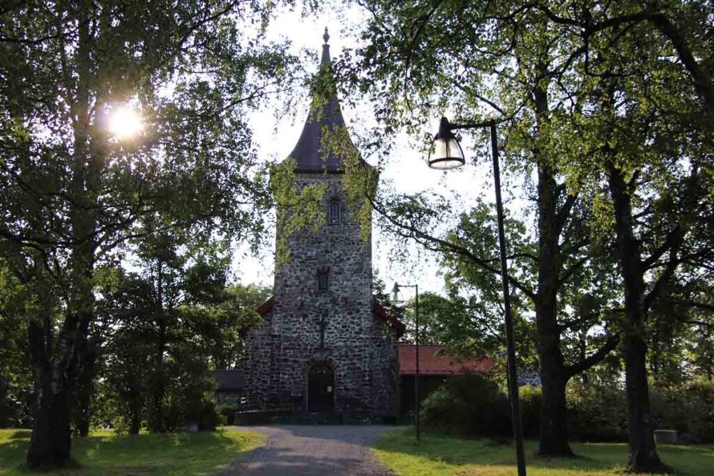 Visste du dette om Strømmen kirke? 10 fascinerende fakta om kirken som ble bygget mellom 1923 og 1929. Foto: Vårt Strømmen, www.vartstrommen.no