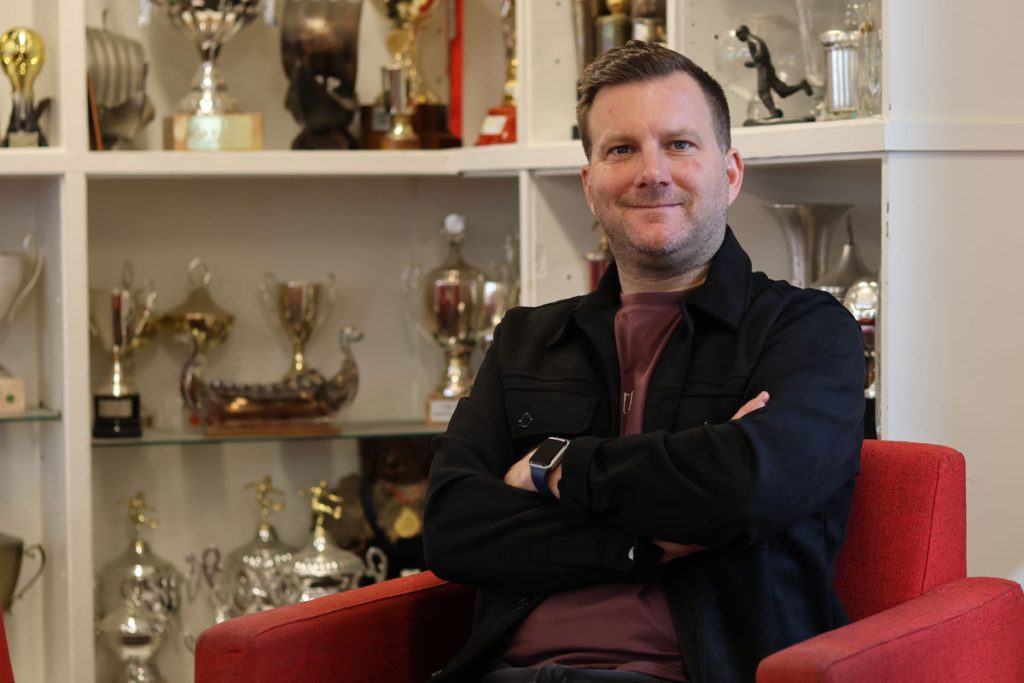 Strømmen IF: Jens Wedeborg er ny hovedtrener for de rødgrå når fotball-sesongen 2026 og OBOS-ligaen settes i gang. Foto: Vårt Strømmen, www.vartstrommen.no