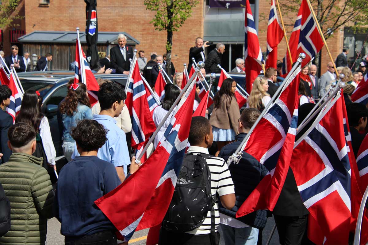 You are currently viewing Strømmen på 17. mai 2026: Bildereportasje fra nasjonaldagen