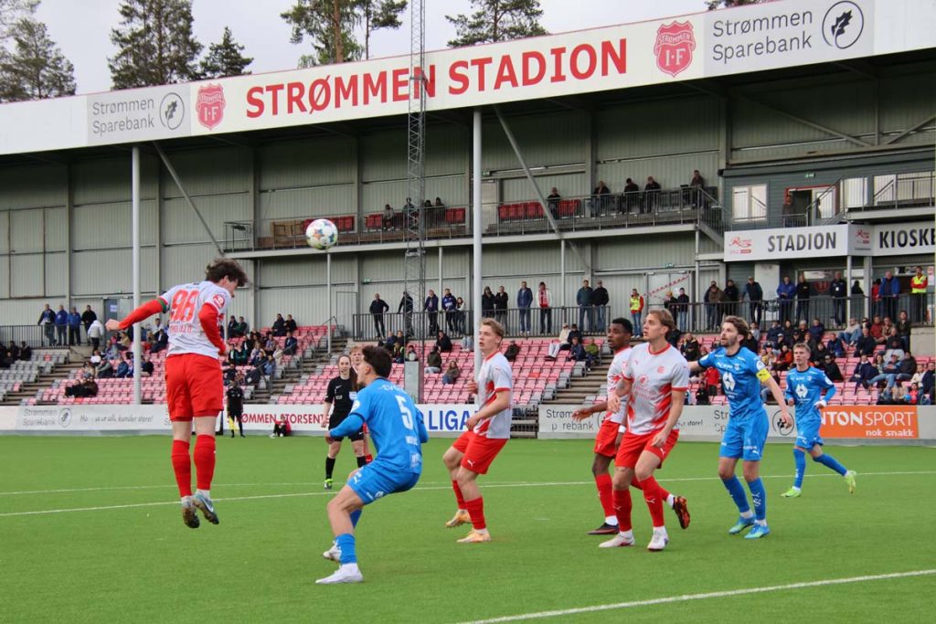 Bildereportasje fra Strømmen IF mot Hødd