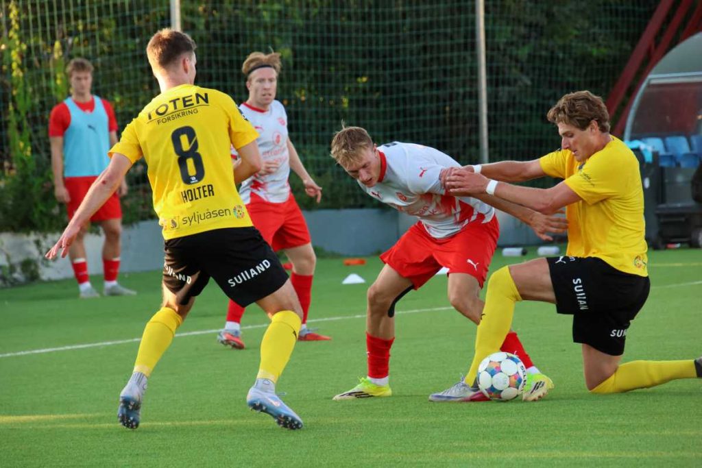 Fotball: Strømmen IF - Raufoss på Strømmen stadion i OBOS-ligaen 2026. Foto: Vårt Strømmen, www.vartstrommen.no