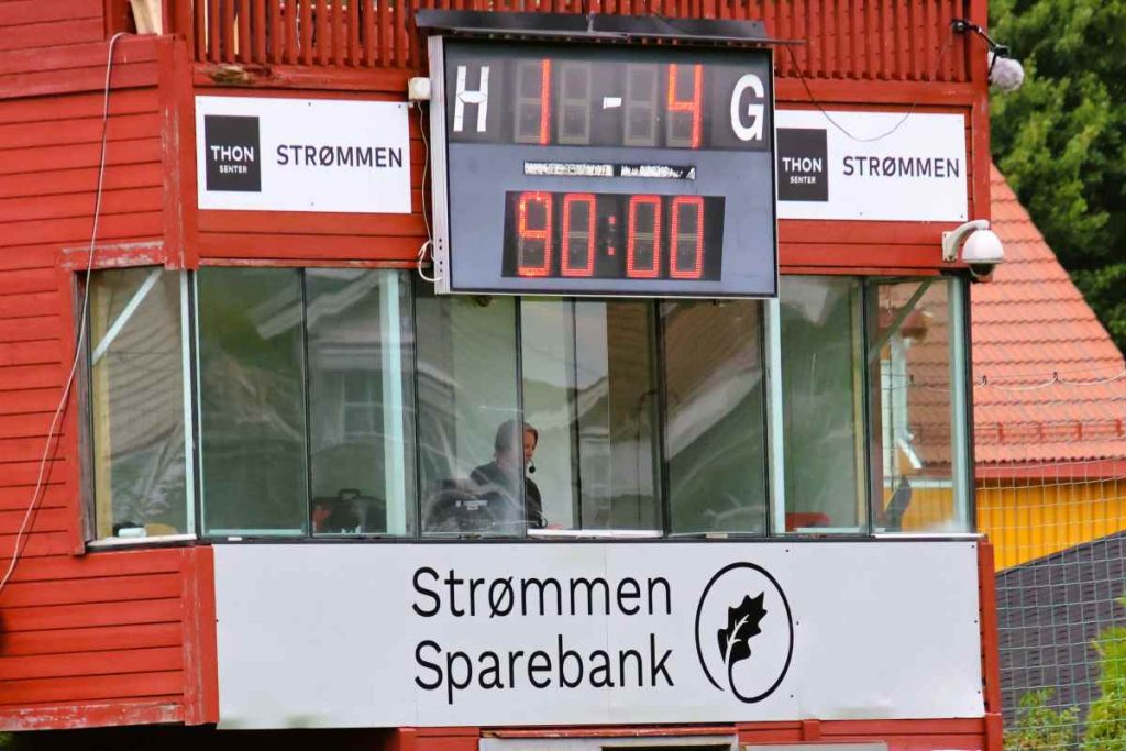 Strømmen stadion: Strømmen IF mot Ranheim IL i OBOS-ligaen 2026. Foto: Vårt Strømmen, www.vartstrommen.no
