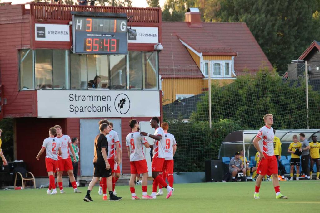 Fotball: Strømmen IF - Raufoss på Strømmen stadion i OBOS-ligaen 2026. Foto: Vårt Strømmen, www.vartstrommen.no