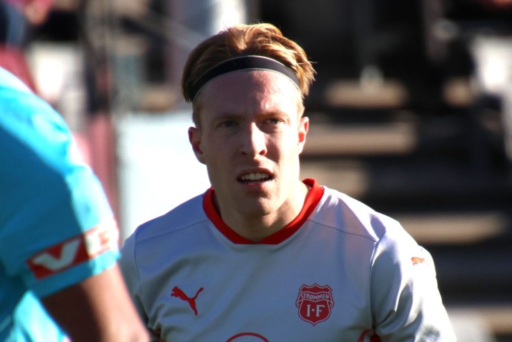 Fotball på Strømmen stadion: Strømmen IF mot Åsane i OBOS-ligaen 2026. Foto: Vårt Strømmen, www.vartstrommen.no