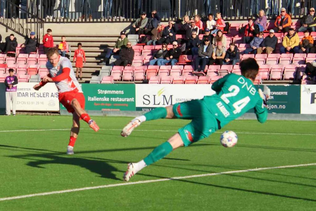 Fotball på Strømmen stadion: Strømmen IF mot Åsane i OBOS-ligaen 2026. Foto: Vårt Strømmen, www.vartstrommen.no
